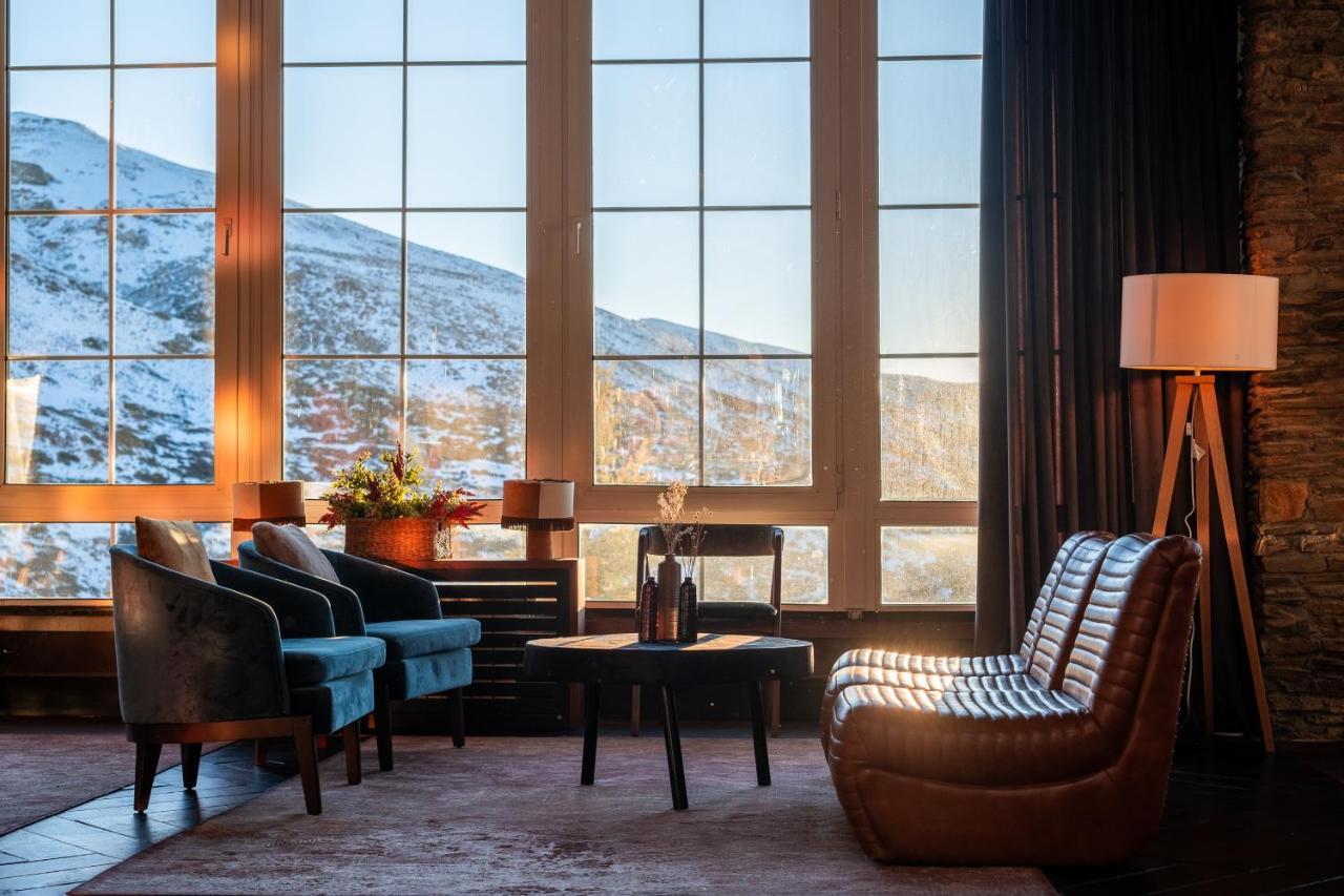 The Mountains Hotel Сьєрра-Невада Екстер'єр фото