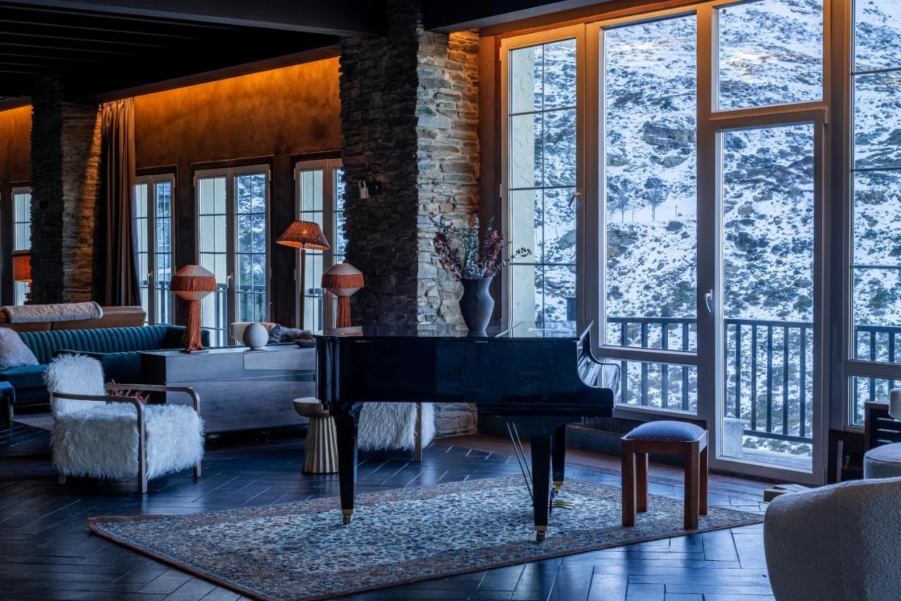 The Mountains Hotel Сьєрра-Невада Екстер'єр фото